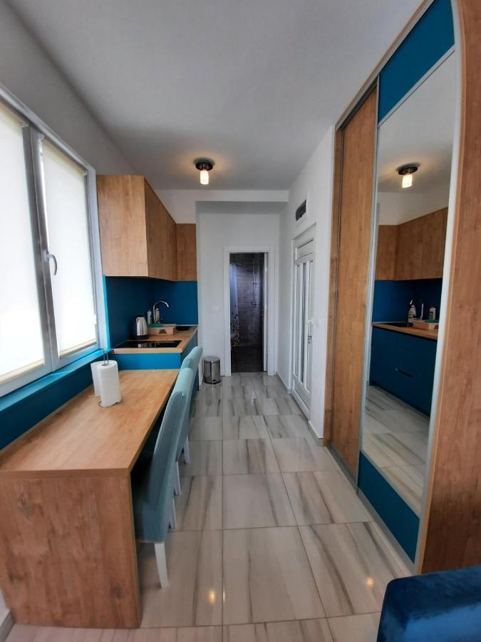 Apartment As *